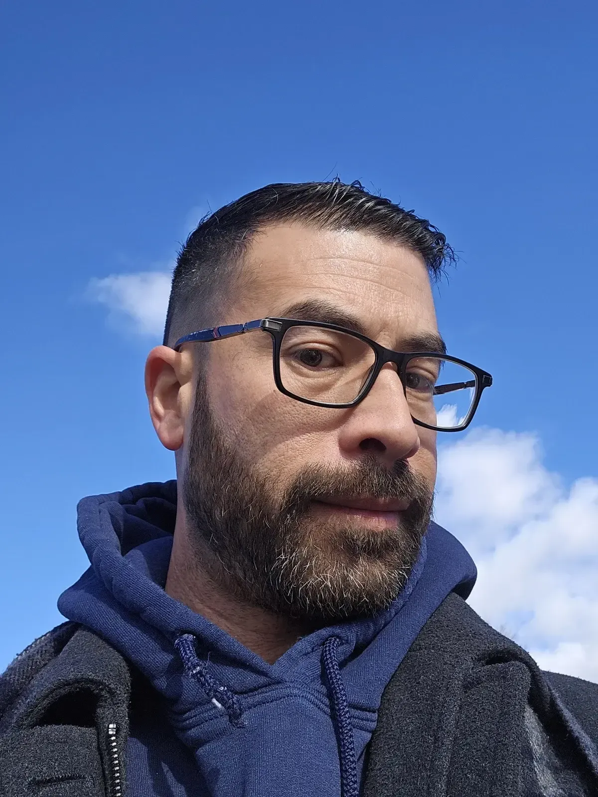 Anthony - navy hoodie outdoor