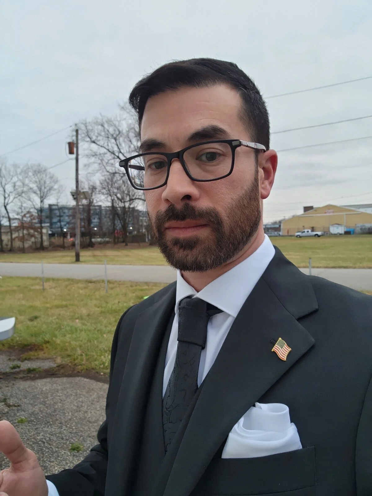 Anthony - outdoor standing